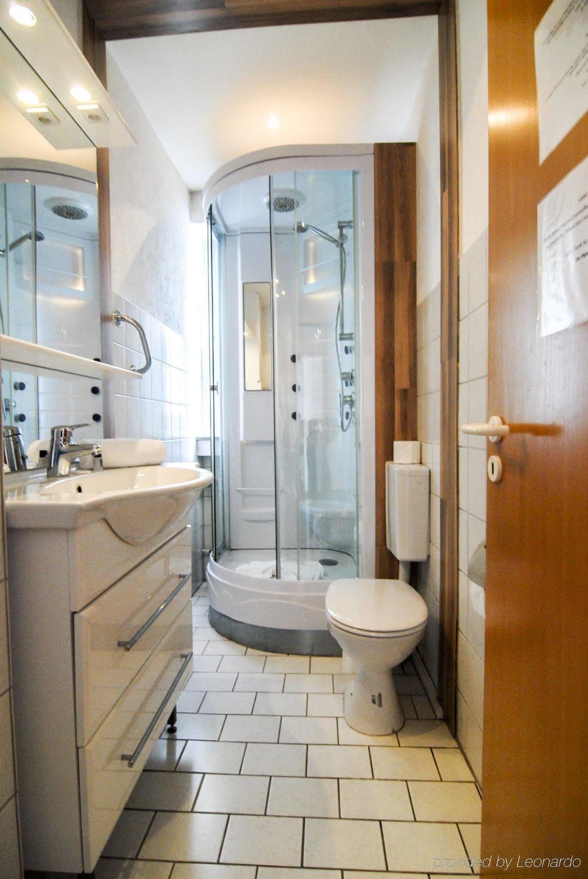 إسن Petul Apart Hotel Ernestine المظهر الخارجي الصورة